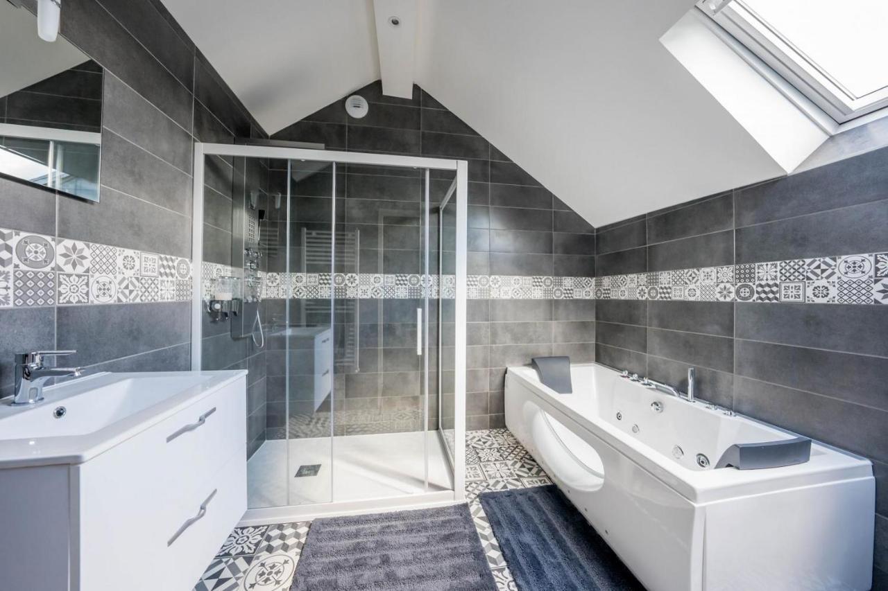 Gite Du Chateau Montrond-les-Bains Extérieur photo